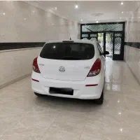 هیوندای i20