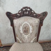 دو عدد مبل  سلطنتی
