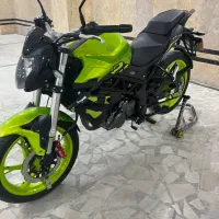 بنلی ۲۵۰ تک مدل ۱۴۰۰ کم کار استثناعی