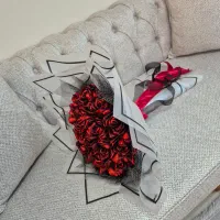 دسته گل رز کبود