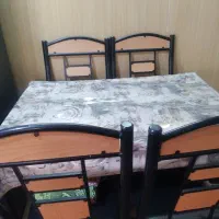 میز غذاخوری چهار نفره