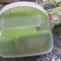تعدادی لوازم اشپزخانه