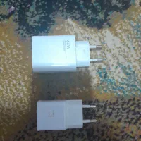 ۲عدد آداپتور اصل به همراه سیم شارژر