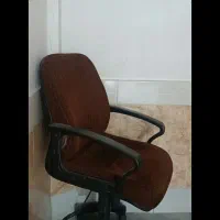 صندلی گردان اداری ریاستی کاملا نو سالم تر و تمیز
