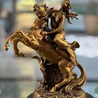 مجسمه رزین رنگ برنز گلد کیش نو