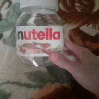تعدادی شیشه نوتلا 750 گرمی و 400 گرمی