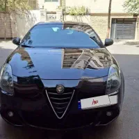 آلفارومئو جولیتا بسیار کم کار 2015 (49000 کارکرد)