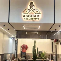 آپارتمان ۱۰۵ متری/فول امکانات/ غربی ها فلکه دوم