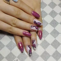 تخفیف ویژه کاشت ناخن طراحی