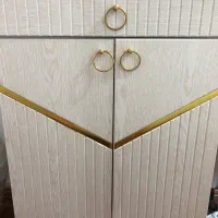 جاکفشی پایه فلزی