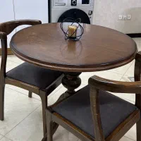میز صبحانه خوری