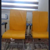 صندلی پشت میزی