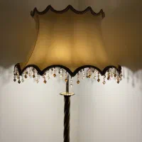 آباژور برنجی آنتیک و قدیمی قلمکاری شده و سنگین