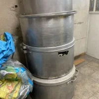 دیگ  بزرگ