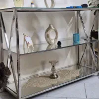 کنسول و کافی بار ست استیل روی آینه