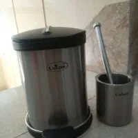 سطل و فرچه