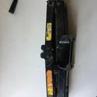 جک خودرو پژویی