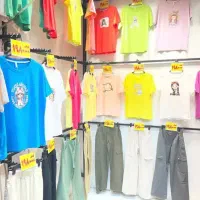استخدام فروشنده آقا در پوشاک زنانه