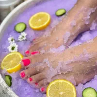 پدیکور درمانی، کفسابی حرفه ای،پارافین تراپی