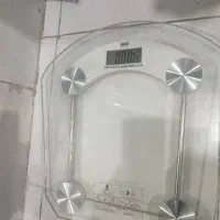 قاب عکس شیشه ایی و ترازو
