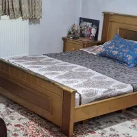 تخت و کشو