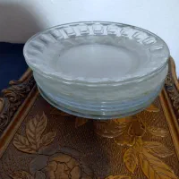 تعداد ۷ عدد بشقاب قدیمی