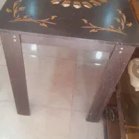 میز شش  تا  دارم  چهار نفره  دونه  700