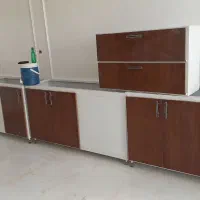 کابینت فلزی حدودا ۵ مترطول زمینی ۱۳۰ هوای