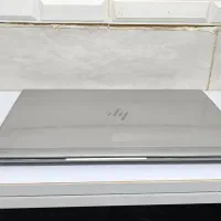 یک دستگاه لبتاپ hp