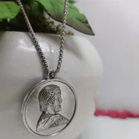 گردنبند کوروش.               mitra