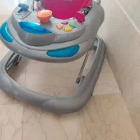 روروک بچه بهمراه کالسکه