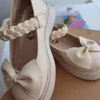 کفش دخترانه در حد آکبند سایز ۲۹