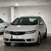 کیا سراتو وارداتی ۲۰۱۵