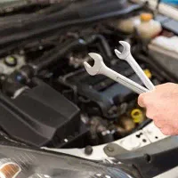 مکانیک سیار خودرو و عیب یابی و تعمیرات در محل شما