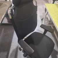تعدادی صندلی  نو