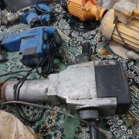 دوعدد چکش سی کیلویی