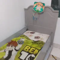 تخت خواب  کشو دار یک نفره سالم و قوی رنگ عآلی