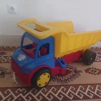 کامیون اسباب بازی