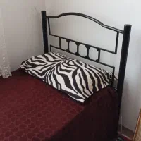 تخت تک نفره فلزی