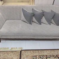 مبل ۸نفره راحتی به همراه میز وسط وتی وی