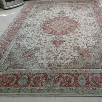 چند تخته فرش ۹متری.۶متری.کناره باهمین طرح