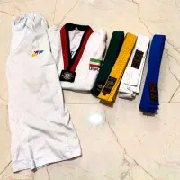 لباس و کمربند تکواندو
