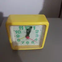 ساعت کوچیک زنگ دار