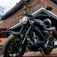 یاماها XSR 155 مدل ۱۴۰۱ مشکی مات درحدصفر فروش فوری
