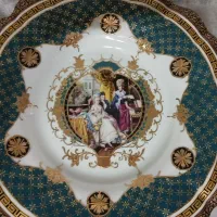 ظرف شیرینی بزرگ خارجی طلا کوب. ۳ تومن