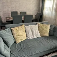 مبل راحتی و میز ناهارخوری