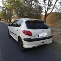 پژو 206