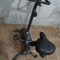 فروش یک دستگاه دوچرخه ثابت