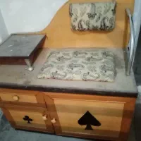 میز تلفن جلو تختی