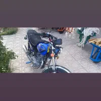 موتور سیکلت پیشرو بالانسر دار